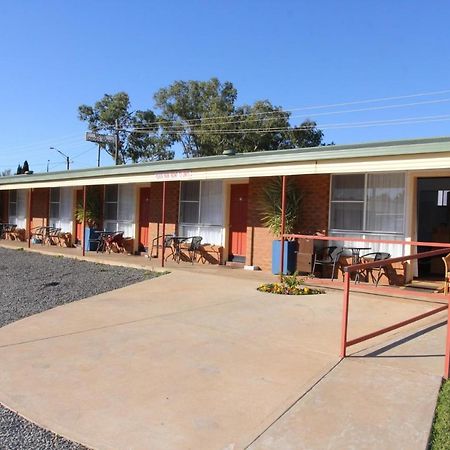 Cross Roads Motel Cobar Eksteriør bilde